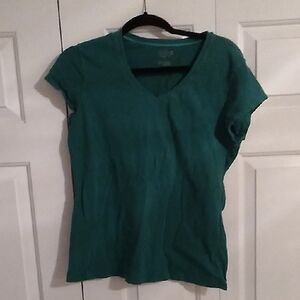 Elegant Teal V-Neck Women's Tee